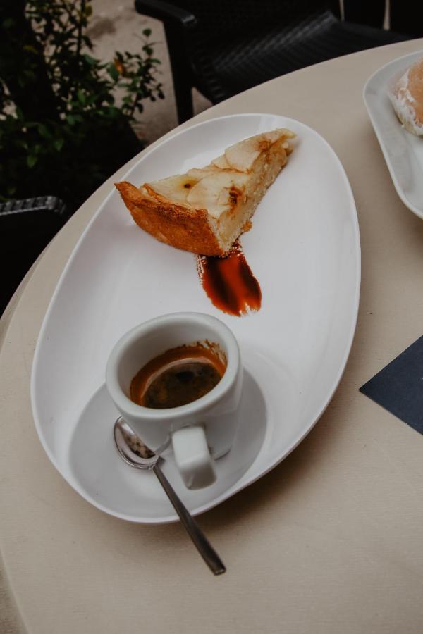 L'Imperatore Relax & Charme Алтамура Екстериор снимка